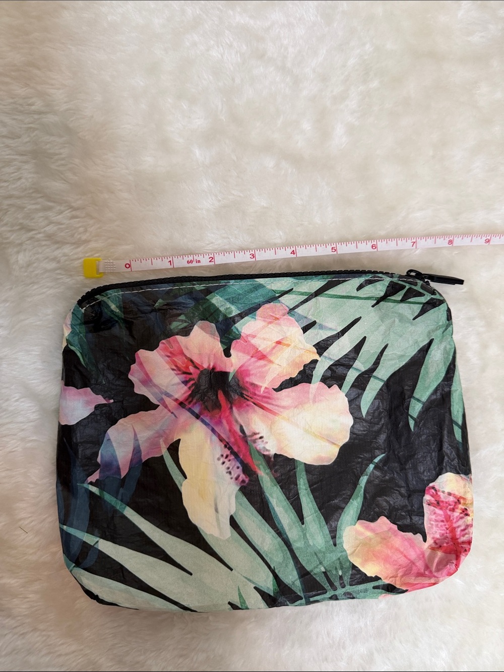 Aloha Collection Pouch - Picture 6 of 7